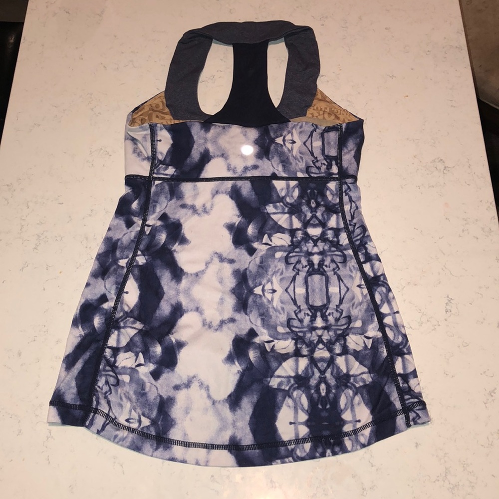 Lululemon scoop neck tank top - Picture 2 of 3